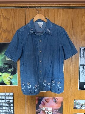 Unisex Embroidered Denim Short-Sleeve Button-Up Shirt - Blue